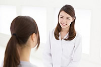 女医と患者